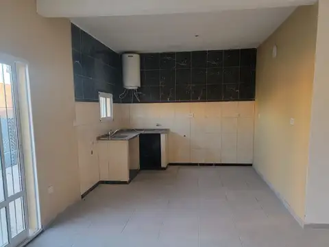 Casa en Alquiler en Roldan, $ 760.000