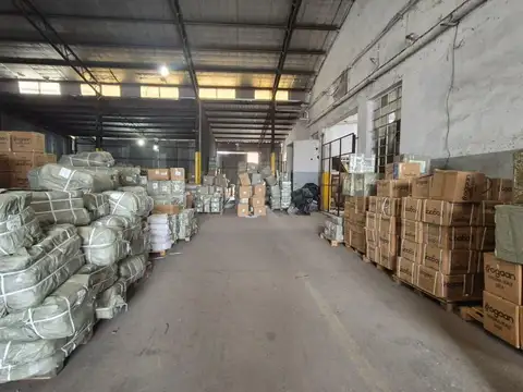 Galpon en Alquiler 73  mts Frente