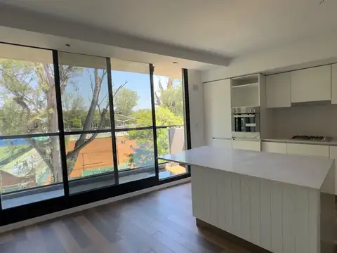 Piso exclusivo tres dormitorios Parque Independencia Moreno 1900