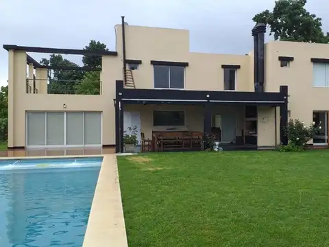 Casa en Alquiler de 4 dormitorios