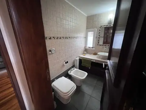 Casa 3 ambientes con 4 baños