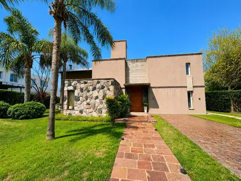 ¡Venta! Casa Chacras de la Villa - 3 dormitorios ¡Con Escritura!