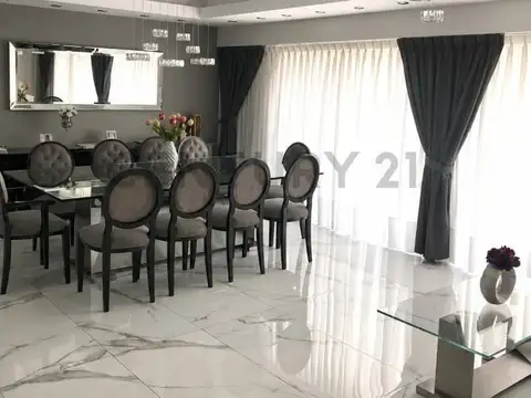 Departamento en Venta de 4 dormitorios