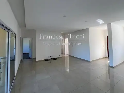 Casa en Venta en El Nacional Club de Campo, USD 179.500