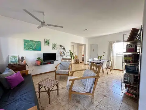 Casa en Venta en Carlos Spegazzini, USD 120.000