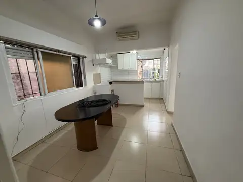 Depto Tipo Casa en Alquiler en Villa Ballester, $ 650.000