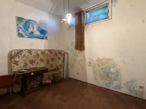 Casa 7 ambientes con 4 baños