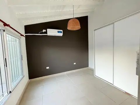 Casa 2 ambientes con 1 baño