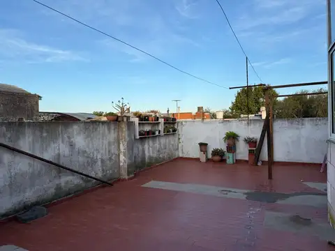 Depto Tipo Casa en Venta 45 años