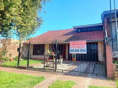 VENTA CHALET 5 AMBIENTES - PARQUE - PARRILLA - QUINCHO - GARAGE