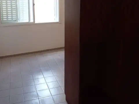 Avenida Pedro Molina 400