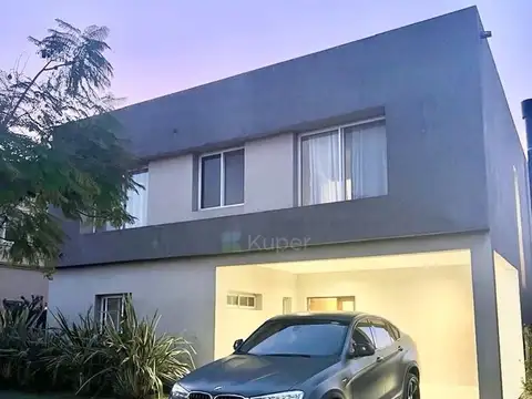Casa en Alquiler en el Barrio Vistas de Puertos, Escobar