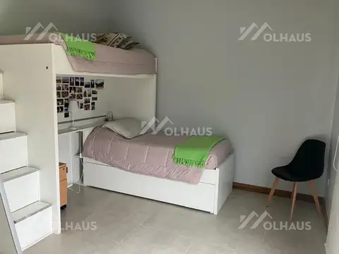 Casa en Alquiler Temporal con 1 cochera