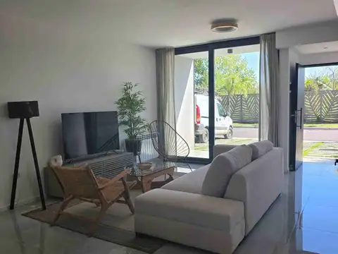 Casa en Venta en Rincon de Milberg, USD 250.000