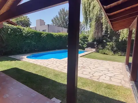 CASA EN VENTA COUNTRY LOMA VERDE