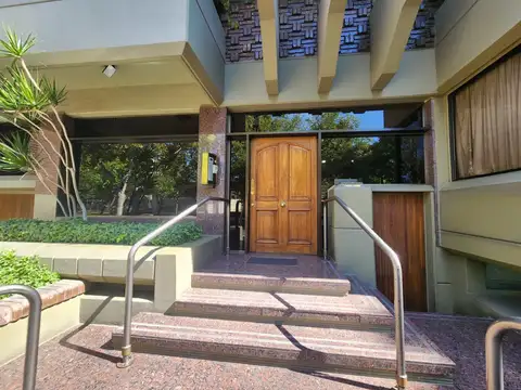 Departamento en Alquiler de 6 ambientes