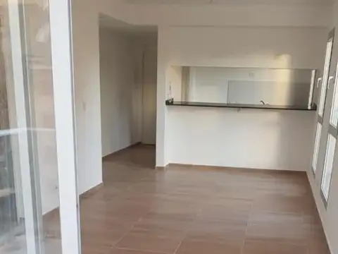 Avenida Italia 1573 , Piso 1