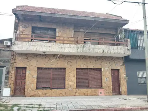 CASA PARA 2 FAMILIAS