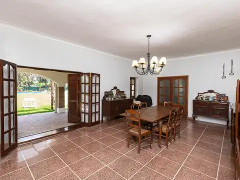 Venta casa quinta con salón de eventos en Gral Rodriguez