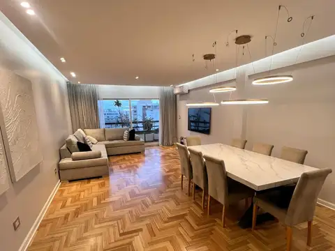 Ramon Falcon 2300, Piso 8