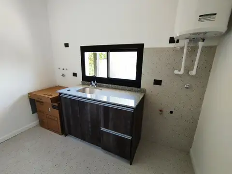 CASA 4 AMBIENTES EN VENTA EN LOMA VERDE ESCOBAR CON PISCINA Y JARDIN A ESTRENAR APTO CREDITO