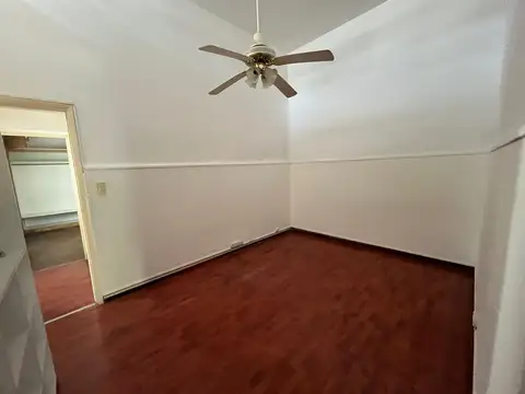 Depto Tipo Casa en Venta en Centro, USD 110.000