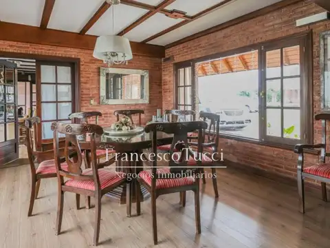 Casa en Venta al Oeste