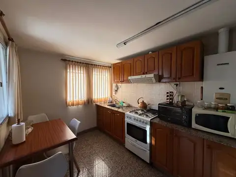 VENTA - DEPARTAMENTO 3 DORMITORIOS CON COCHERA - ABASTO