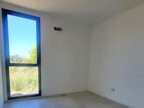 Casa en Venta con 6 cocheras