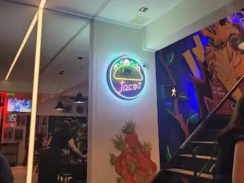 VENTA DE FONDO DE COMERCIO OPORTUNIDAD UNICA! FRENTE A CLINICA FLENI! IMPERDIBLE!
