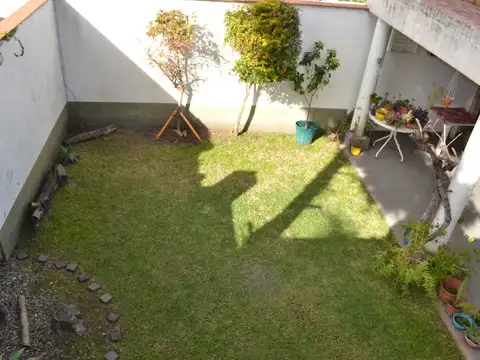 Casa en venta de 4 dormitorios c/ cochera en Ramos Mejía