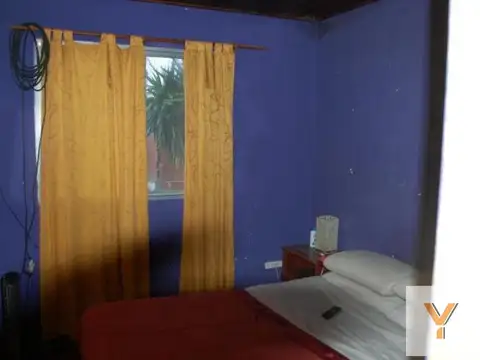 Casa 5 ambientes con 1 baño