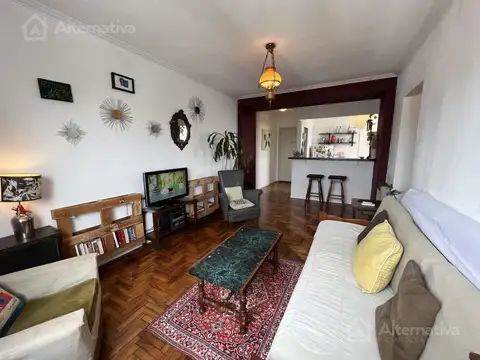 Av. Cordoba al 3300 entre Sanchez d Bustamante y Billinghurts