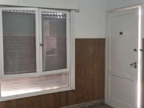 Depto Tipo Casa en Venta en Banfield, USD 70.000