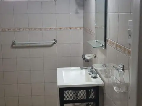 Depto Tipo Casa en Venta con 2 cocheras