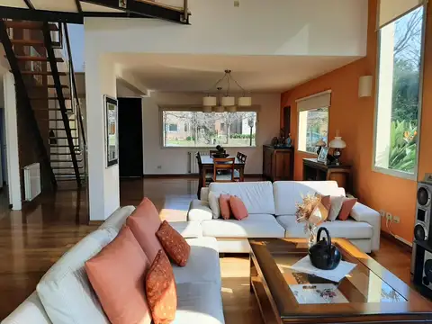 Casa en Venta en Santa Maria De Los Olivos, USD 450.000