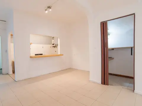 Depto Tipo Casa en Venta en Chacarita, USD 210.000