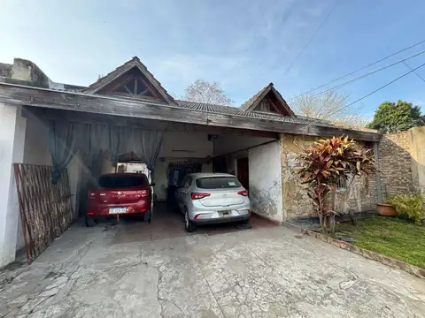 Casa 3 ambientes con 2 baños