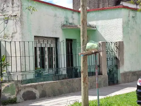 CASA 3AMB. SAN FERNANDO, OPORTUNIDAD A REFACCIONAR