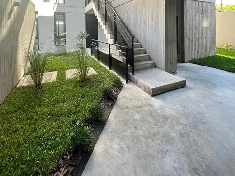 Depto Tipo Casa en Alquiler en Ituzaingó, USD 850