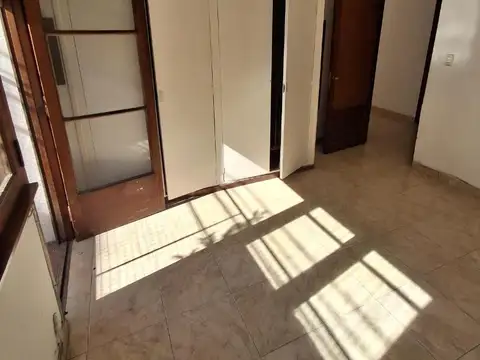 Depto Tipo Casa en Venta 60 años