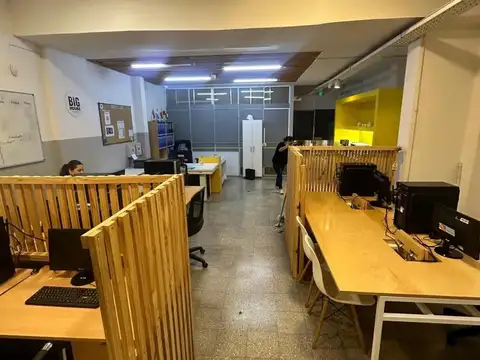 Avenida Córdoba e/ Mario bravo y Bulnes