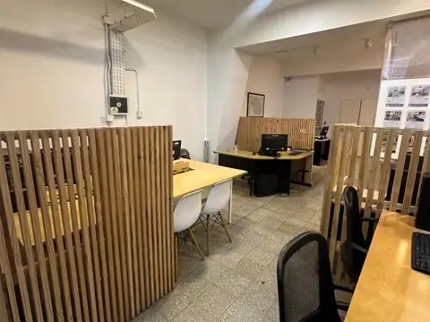 Oficina 3 ambientes con 2 baños