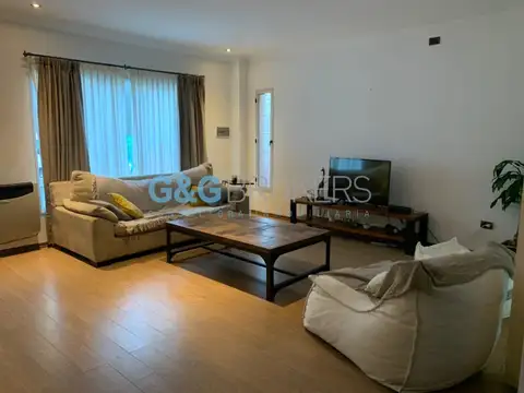 CASA - BARRIO PRIVADO