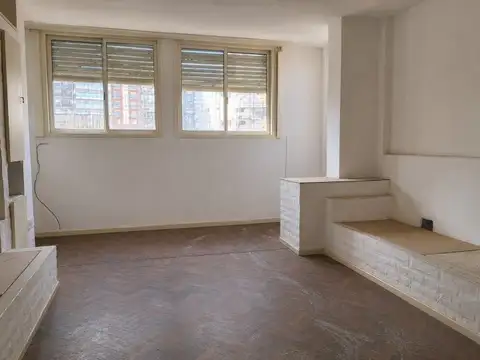 San Luis 3100, Piso 3