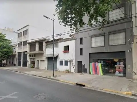 Argerich y Av. Gaona, Deposito 520mts² en 3 plantas