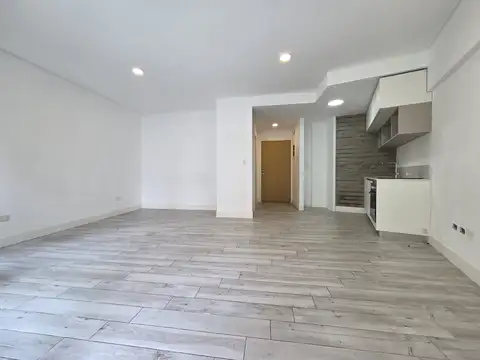 MONOAMBIENTE DE CATEGORIA CON BALCON EN PALERMO