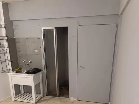 Departamento en Alquiler en Pompeya, $ 300.000
