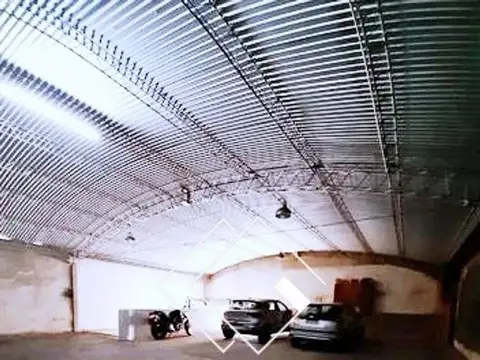 COCHERA EXELENTE UBICACIÓN - BARRIO MARTIN