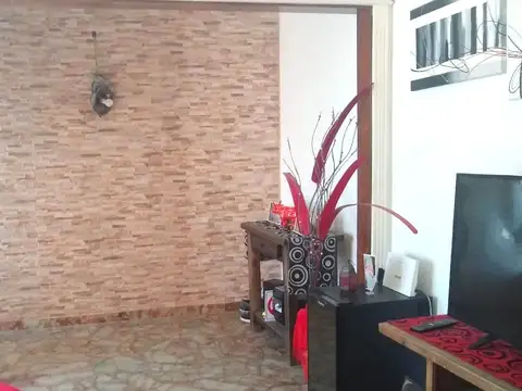 Casa en Venta en General San Martín, USD 199.000
